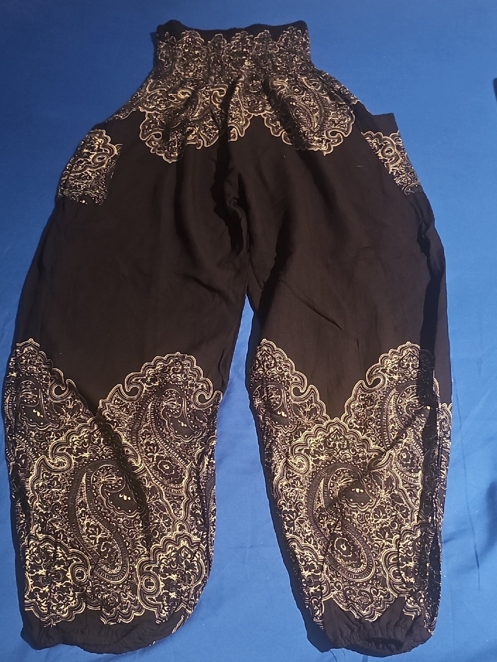 Black Paisley Harem Pants Ladies Size Medium 100% Rayon Excellent Condition